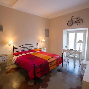 Quiriti 2*, Rome Italie